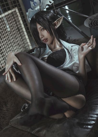 一个卖房子的女人
