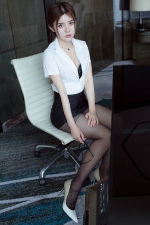 美丽的小蜜桃在线观看