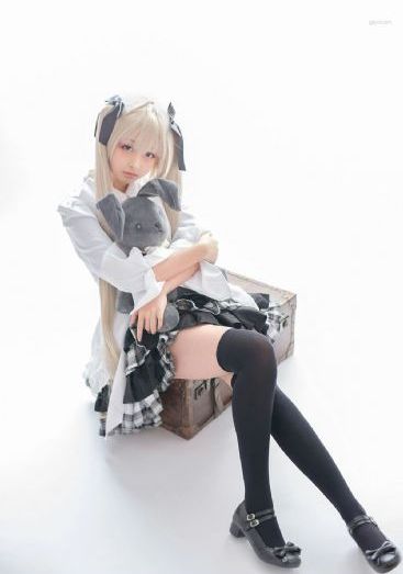 年轻的女闺蜜hd