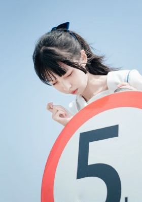 年轻的邻居少妇