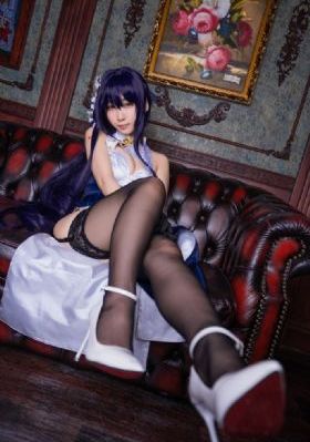 美女脱得一干二净